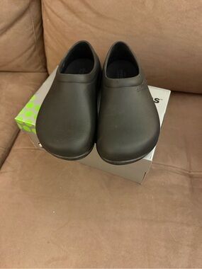 CROCS Men’s Black Slip-On Work Clog